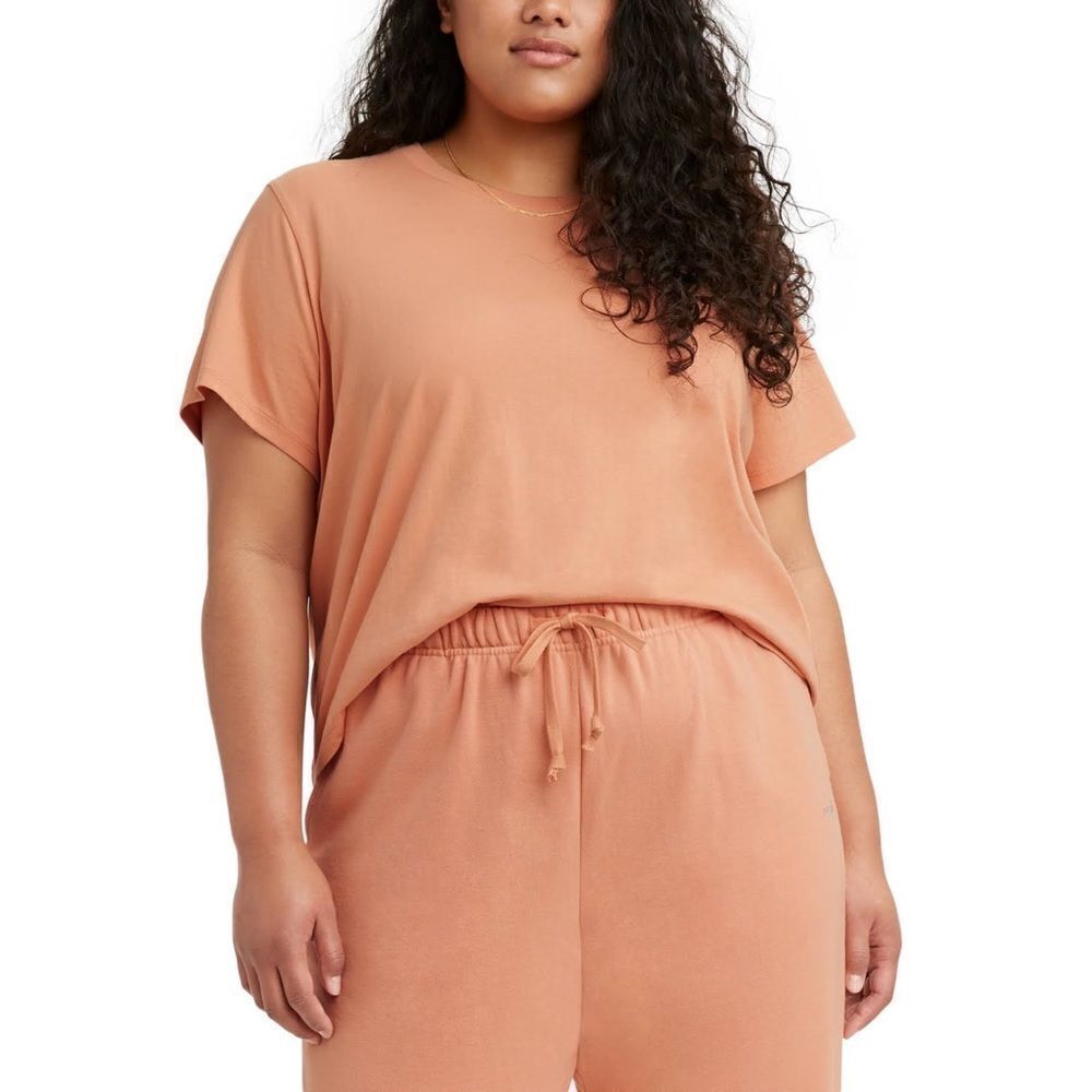 Levi's Women’s Plus Size Peach Bloom Trendy Jordie Cropped T-Shirt Size 2X